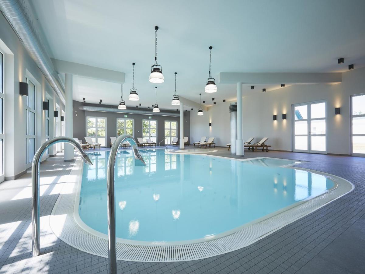 Reetland Am Meer - Premium Reetdachvilla Mit 3 Schlafzimmern, Sauna Und Kamin F27 Dranske Zewnętrze zdjęcie